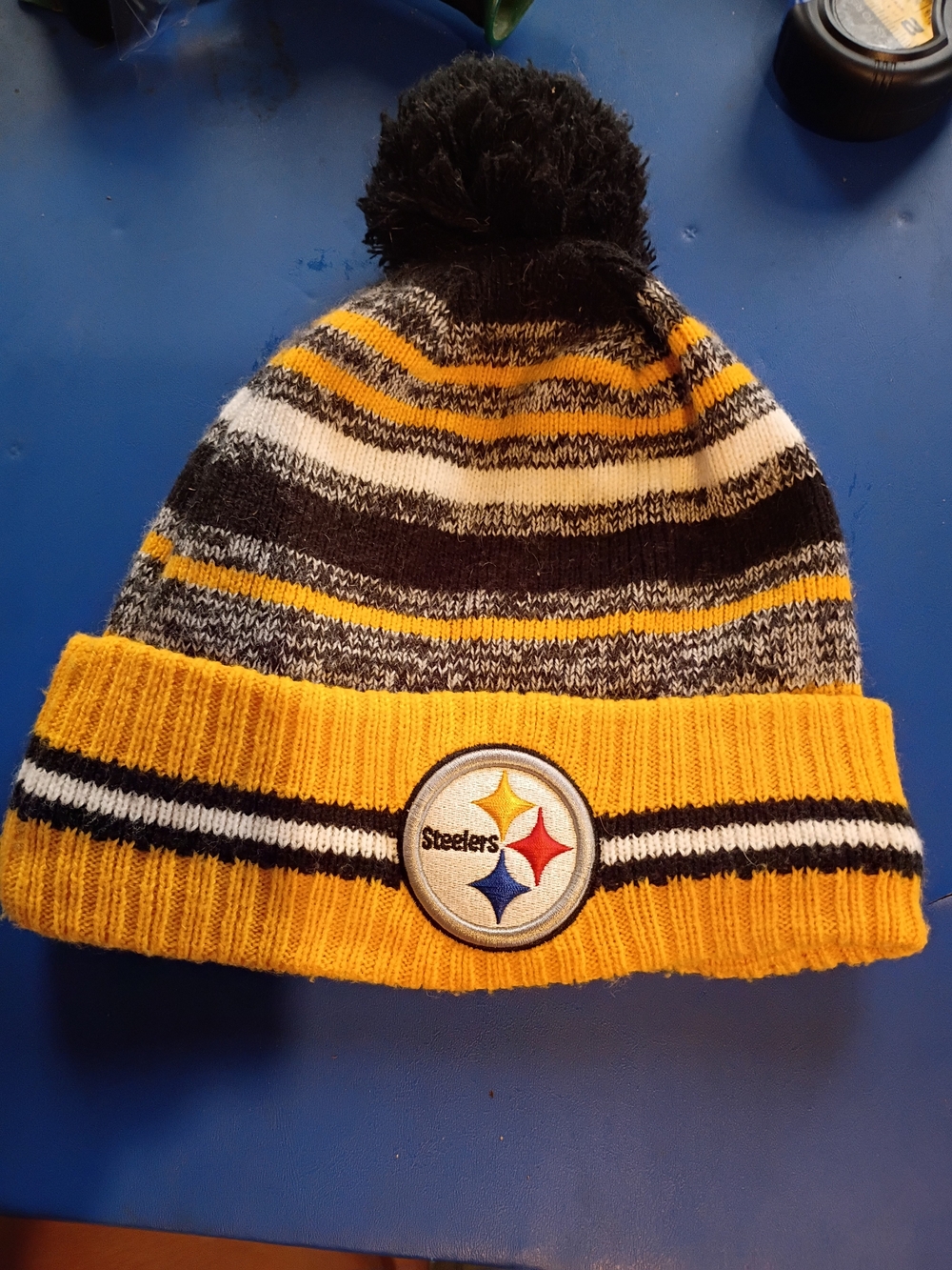 New Era Pittsburgh Steelers Pom Beanie - Yellow, Black, White